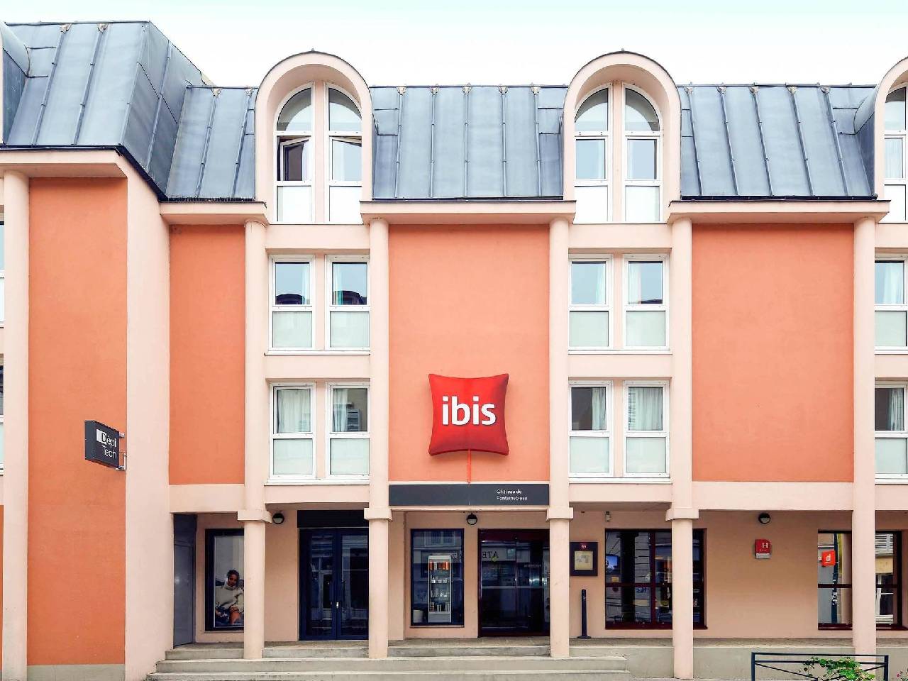 Ibis Château De Fontainebleau (ایبیس چâتیو د فونتینبلیو) 