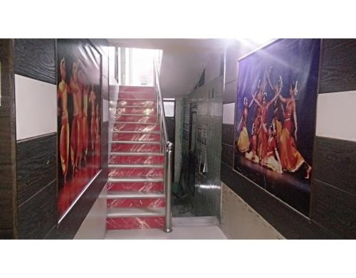 Cozy Stay Near Parmarth Niketan 