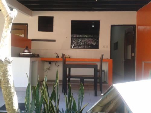 Ari Home Stay 