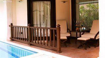 Leonia Holistic Destination 