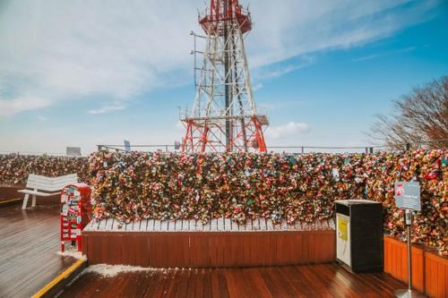 Namsan Tower Studio (نامسان تاور استودیو) 