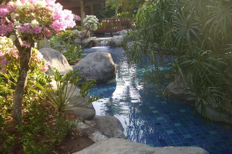 Parigata Spa Villas Pool