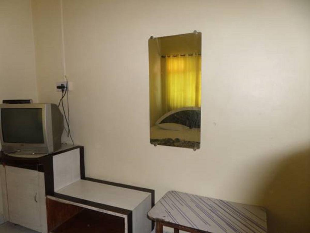 Geeta Lodge 