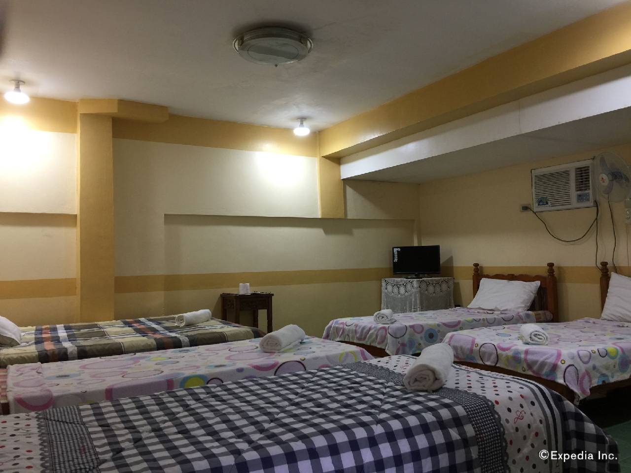 Coron Sunrise Pension House 