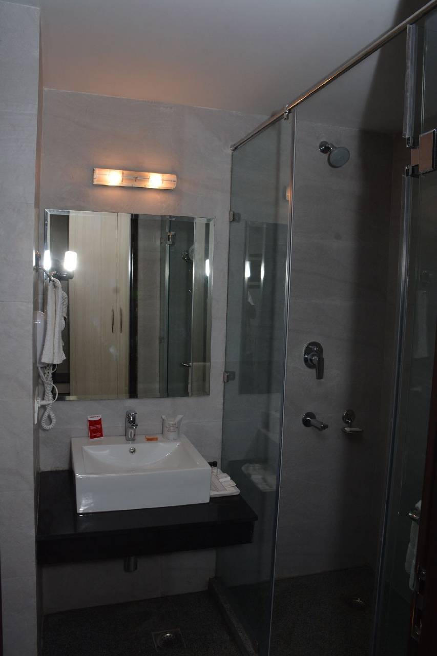 Hide Away Suites 