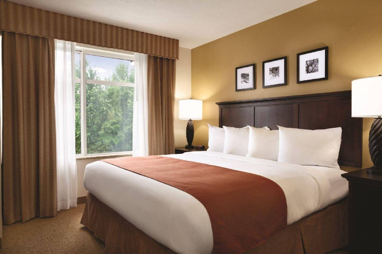 Country Inn and Suites College Station Secure Your Holiday, Self
