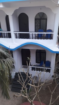 Swati Hotel Hotel Entrance