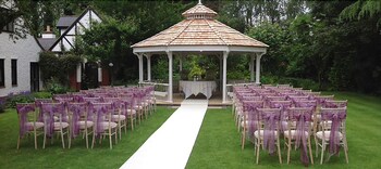 The Courtyard Outdoor Wedding Area