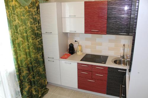 Apartment On Pionerskaya 70 