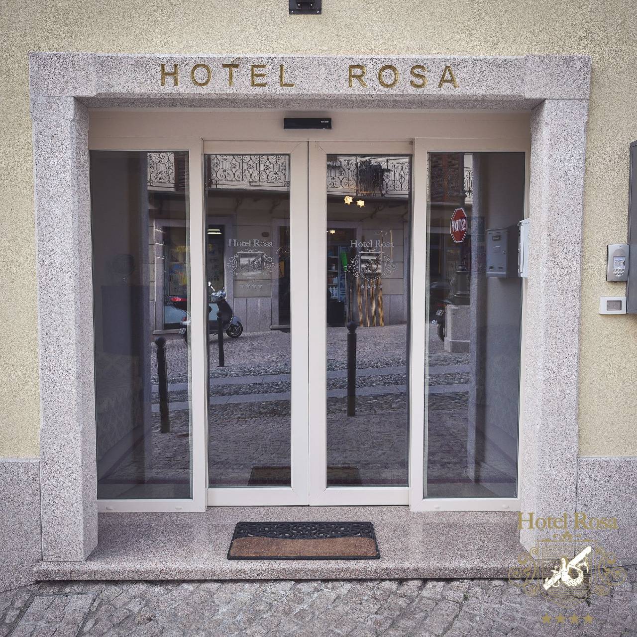 Hotel Rosa 