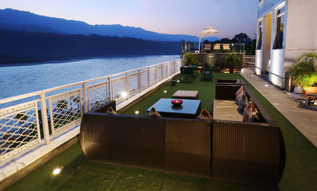 Ganga Kinare A Riverside Boutique Hotel 