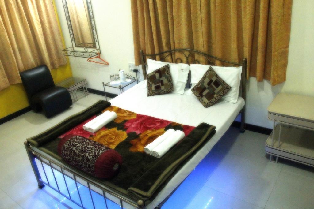 Hotel Shanti Palace 