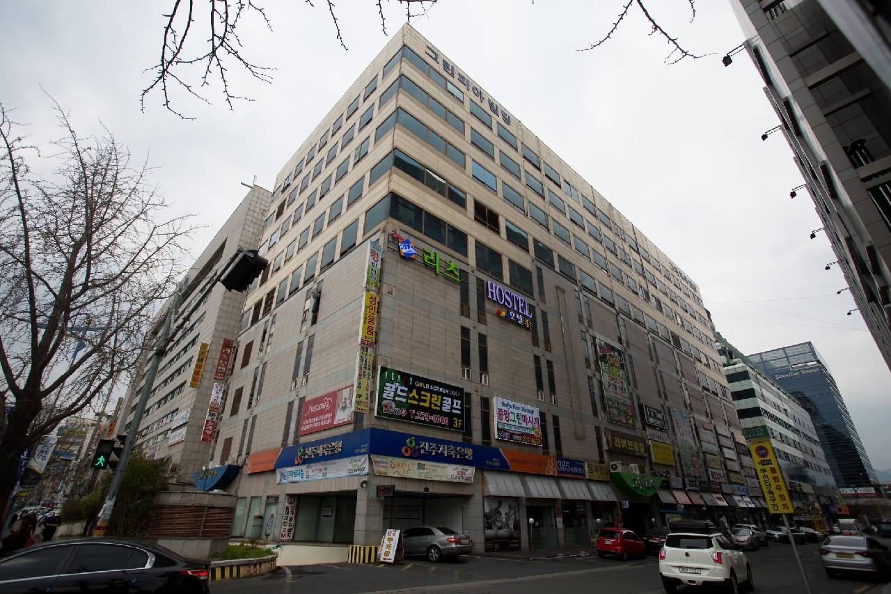 Ritz Hostel 