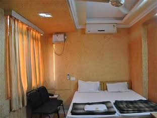 Hotel Rajdhani Plaza 