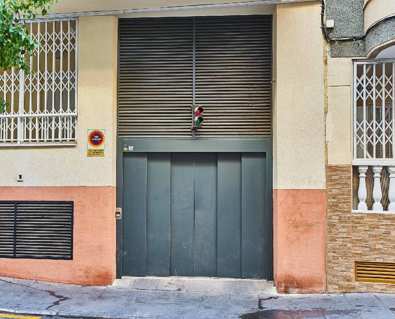 Espanhouse Ramon Gallud 218 