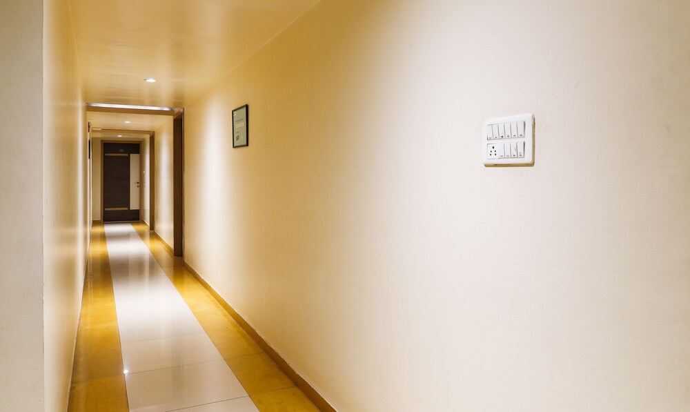 Treebo Yuvraj Hallway