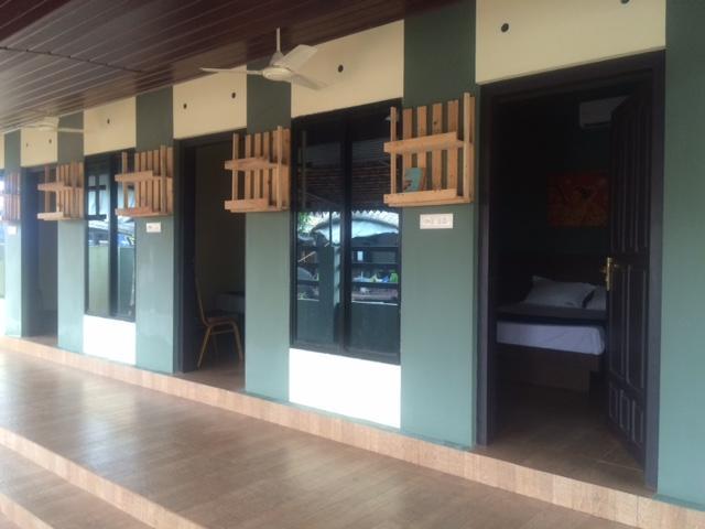Oyo 14342 Happy Rooms 