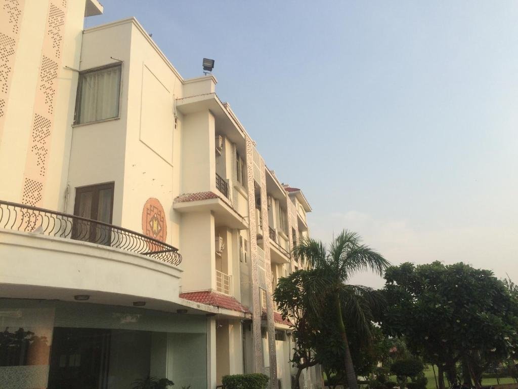 Grand Heritage Resort 