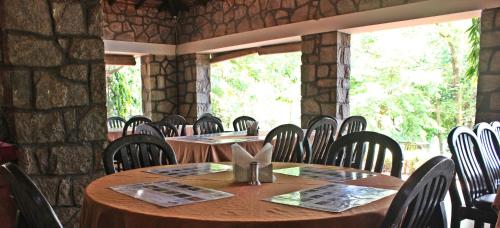 Bison River Resort 