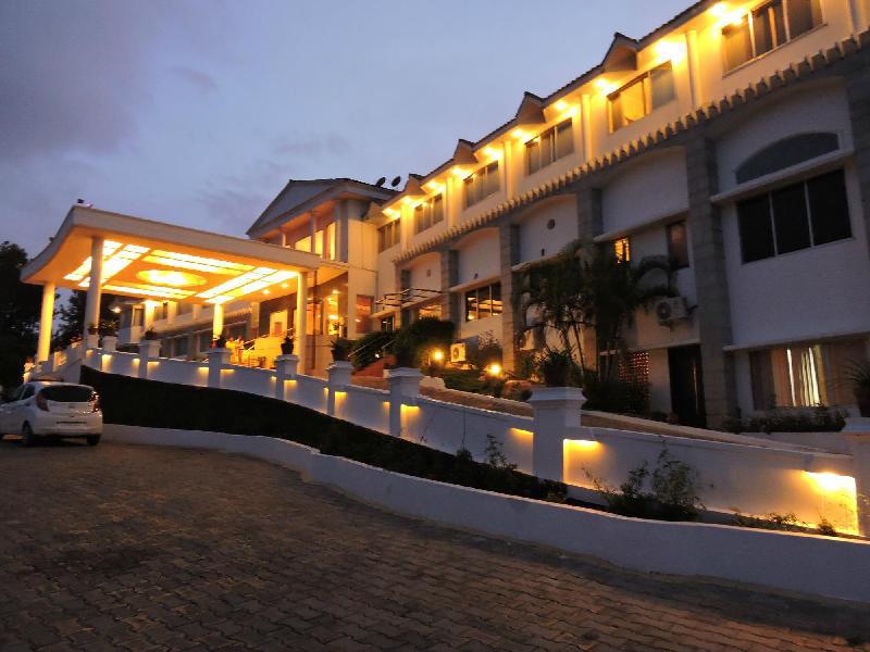 Grand Palace Hotel & Spa Yercaud 