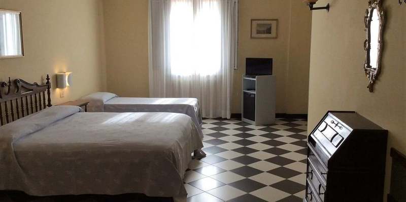 Stabia Room