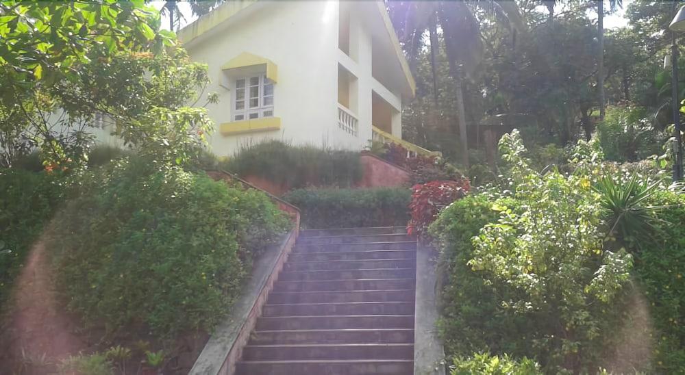 Farmagudi Hill Retreat 