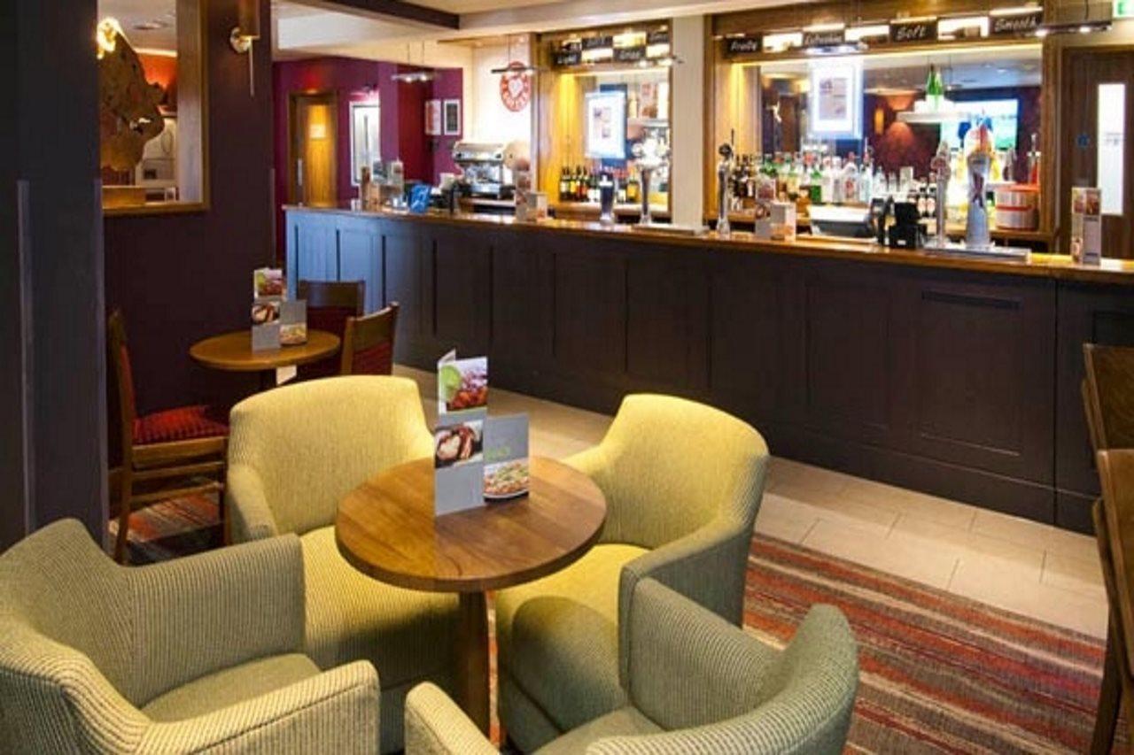 Premier Inn Bristol Cribbs Causeway 