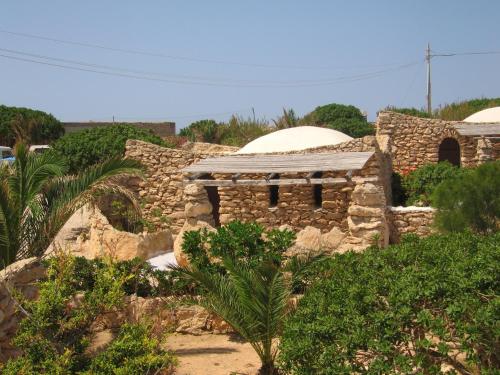 I Dammusi Di Borgo Cala Creta 