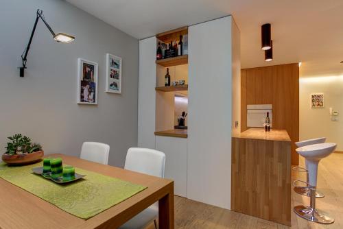 Green Forest Design Apt 