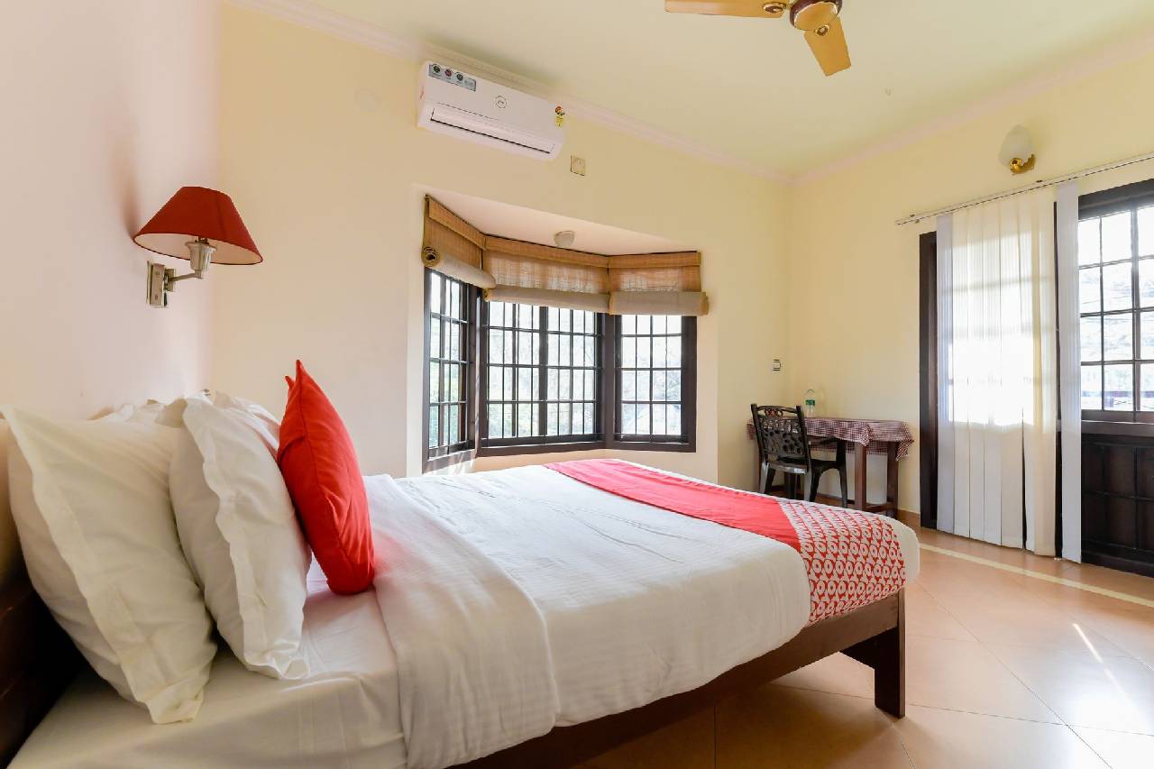 Oyo 10502 Hotel Villa Brook 