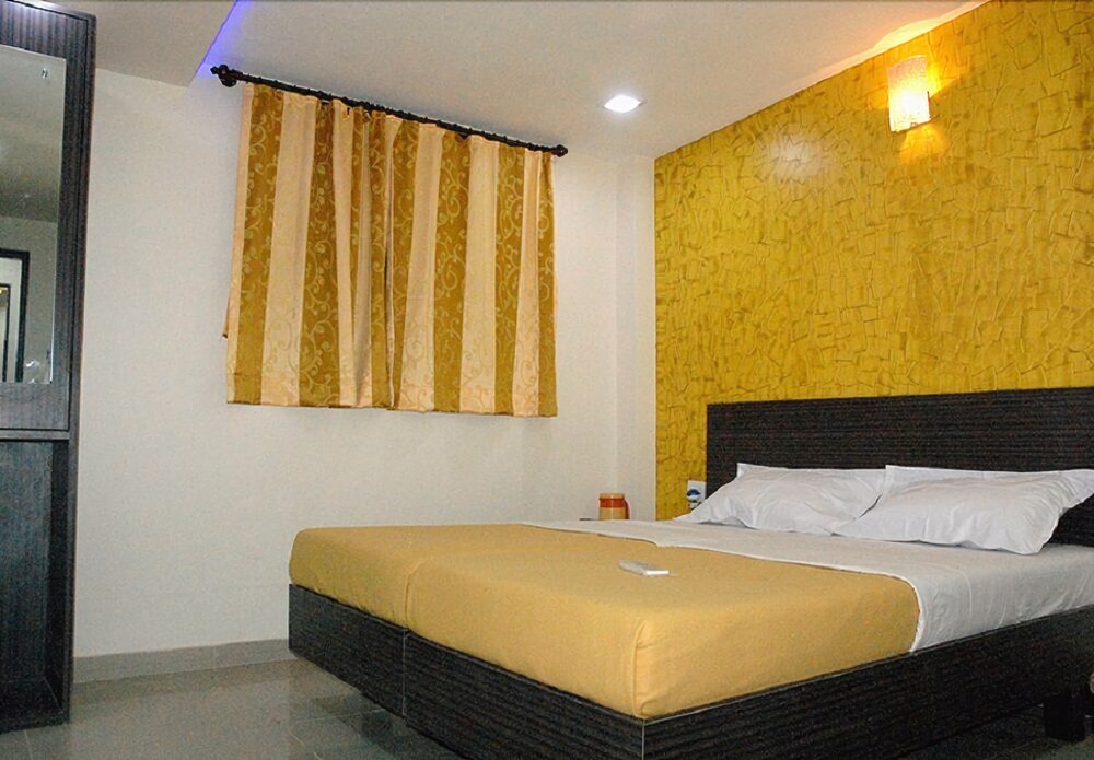 Hotel Golden Sagar Guestroom