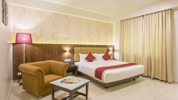 Sai International Hotel Guestroom