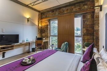 Mana Hotel 