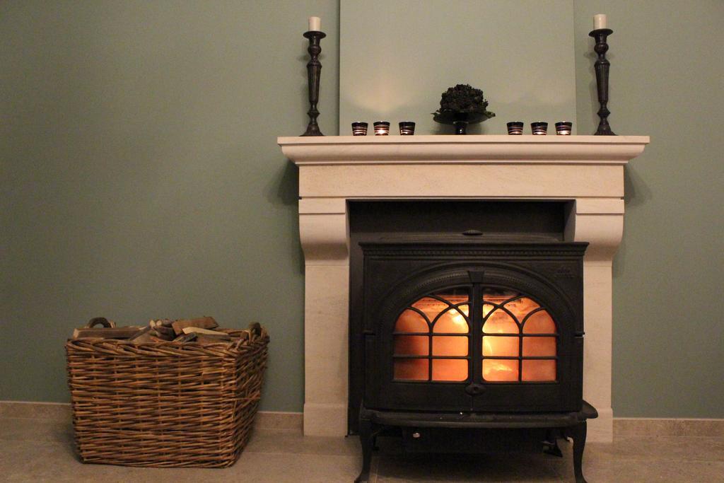 Au Petit Château (آو پتیت چâتیو) 