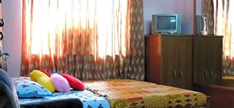 Hotel Rashmi 