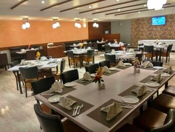 Shanti Clarks Inn Suites Restaurant