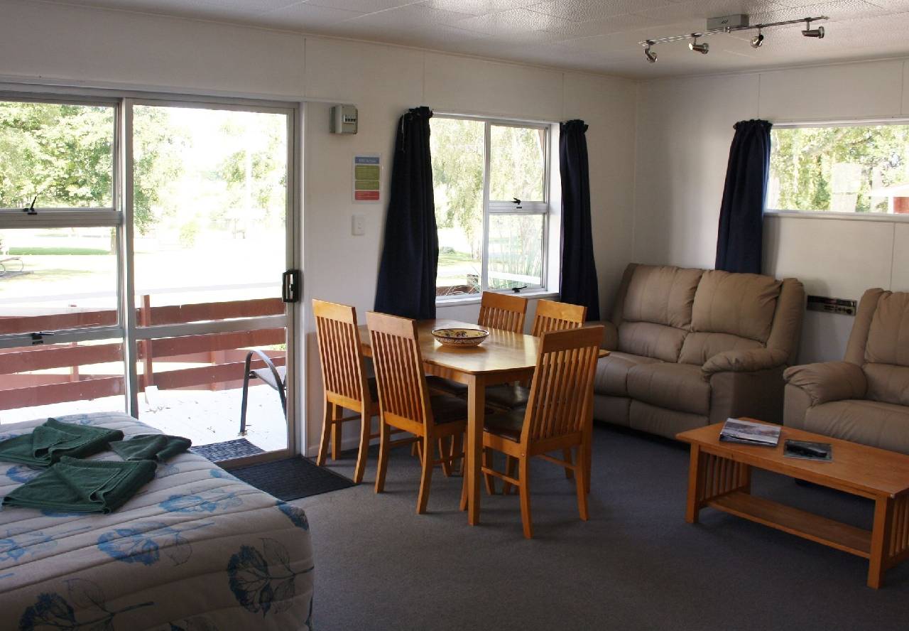 Whanganui River Top 10 Holiday Park 