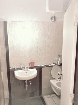 Eon The Ecotel (اون  اكوتل) Bathroom