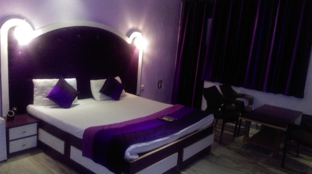 Hotel Akash Continental 