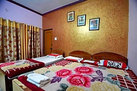 Hotel Rashmi 