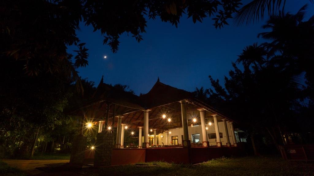 Palmgrove Lake Resort 
