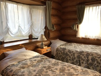 Mori No Log Hotel Kamloops Featured Image