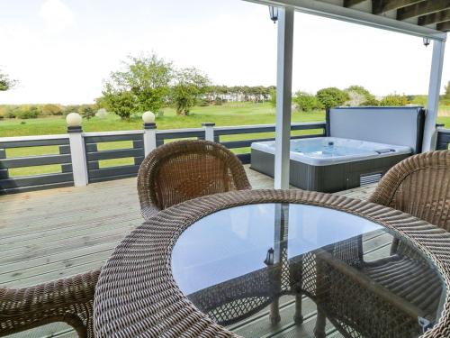 4 Fairway Lakes Village Great Yarmouth 
