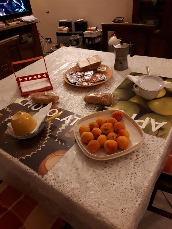 Tra Gli Ulivi 