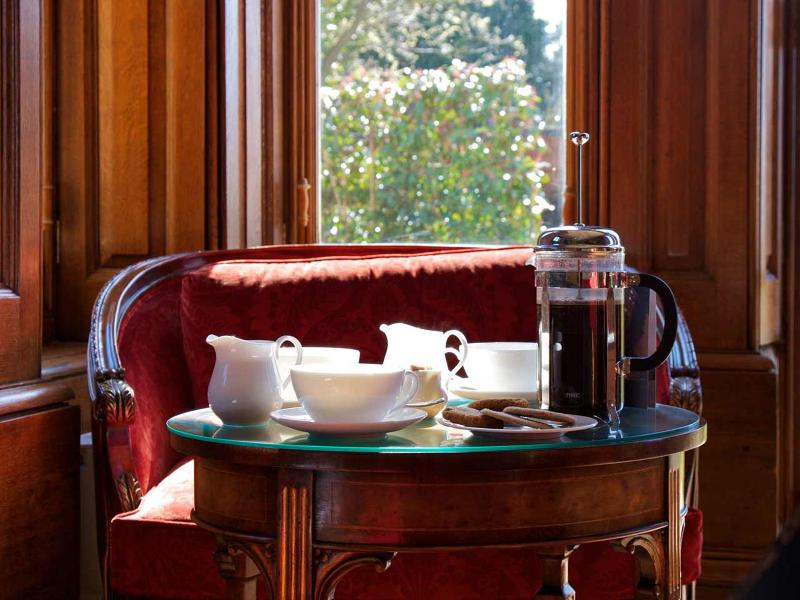 Wyckhill House (ویکهیل هاوس) Bar