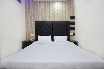 Oyo 4727 Hotel Sangam Pacific Guestroom