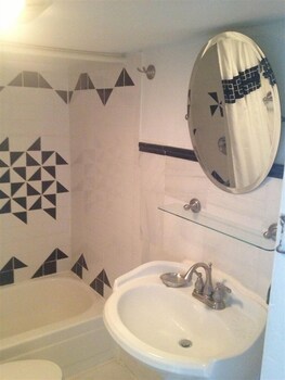 Herbivorian House Bathroom