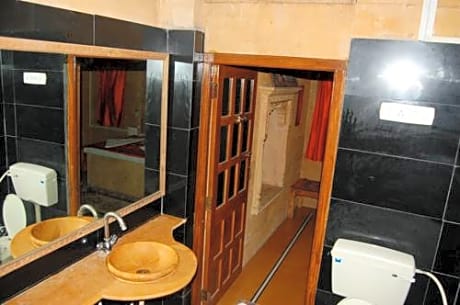 Hotel Pol Haveli 