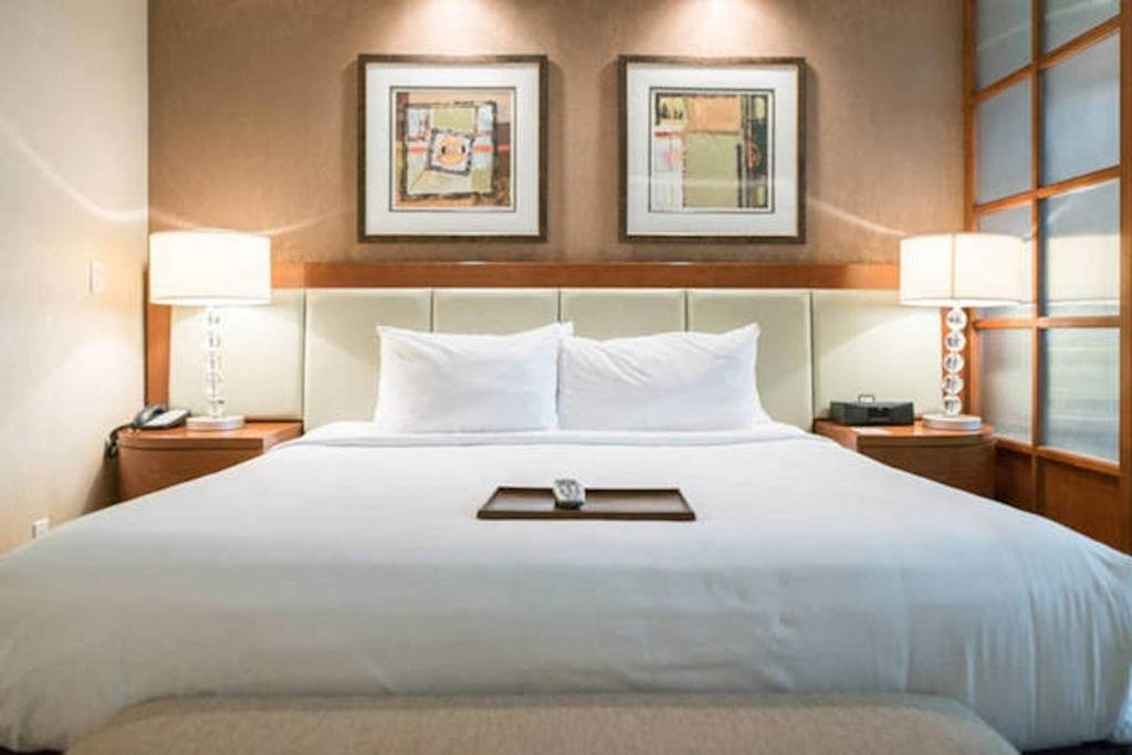 Stripview Luxury Suite At The Signature 