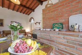 Agriturismo Casa Passerini A Firenze In-Room Dining
